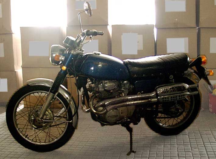 Honda CL 350, linke Seite